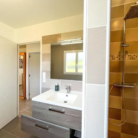 Maison Levi Avec Vue Et A 200m Du Port