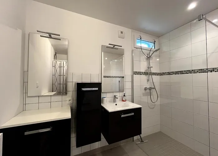 Maison Levi - Vue - 200m Du Port- Classee 3 Etoiles Feriehus Digosville